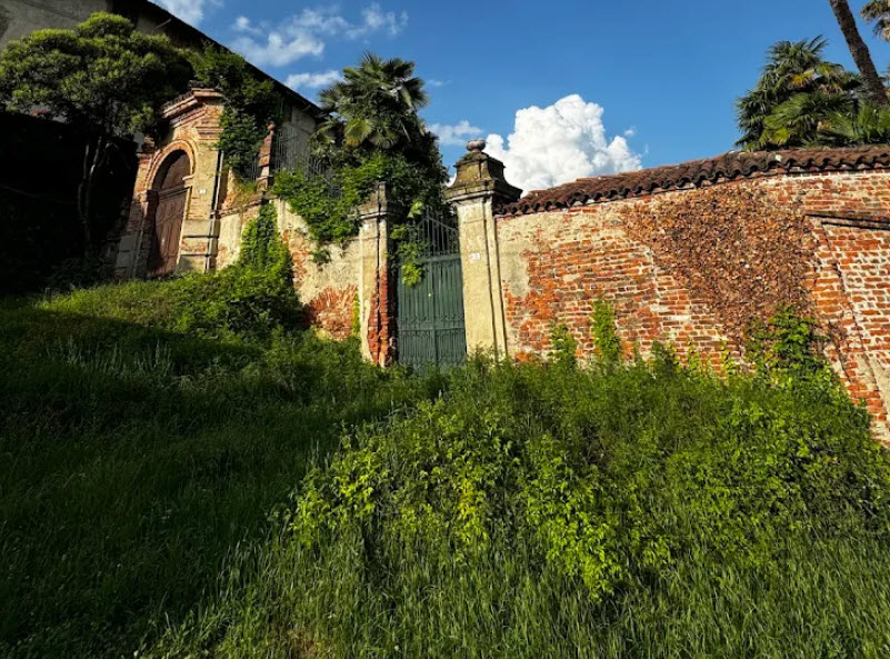 Castello di Strambino, Italy